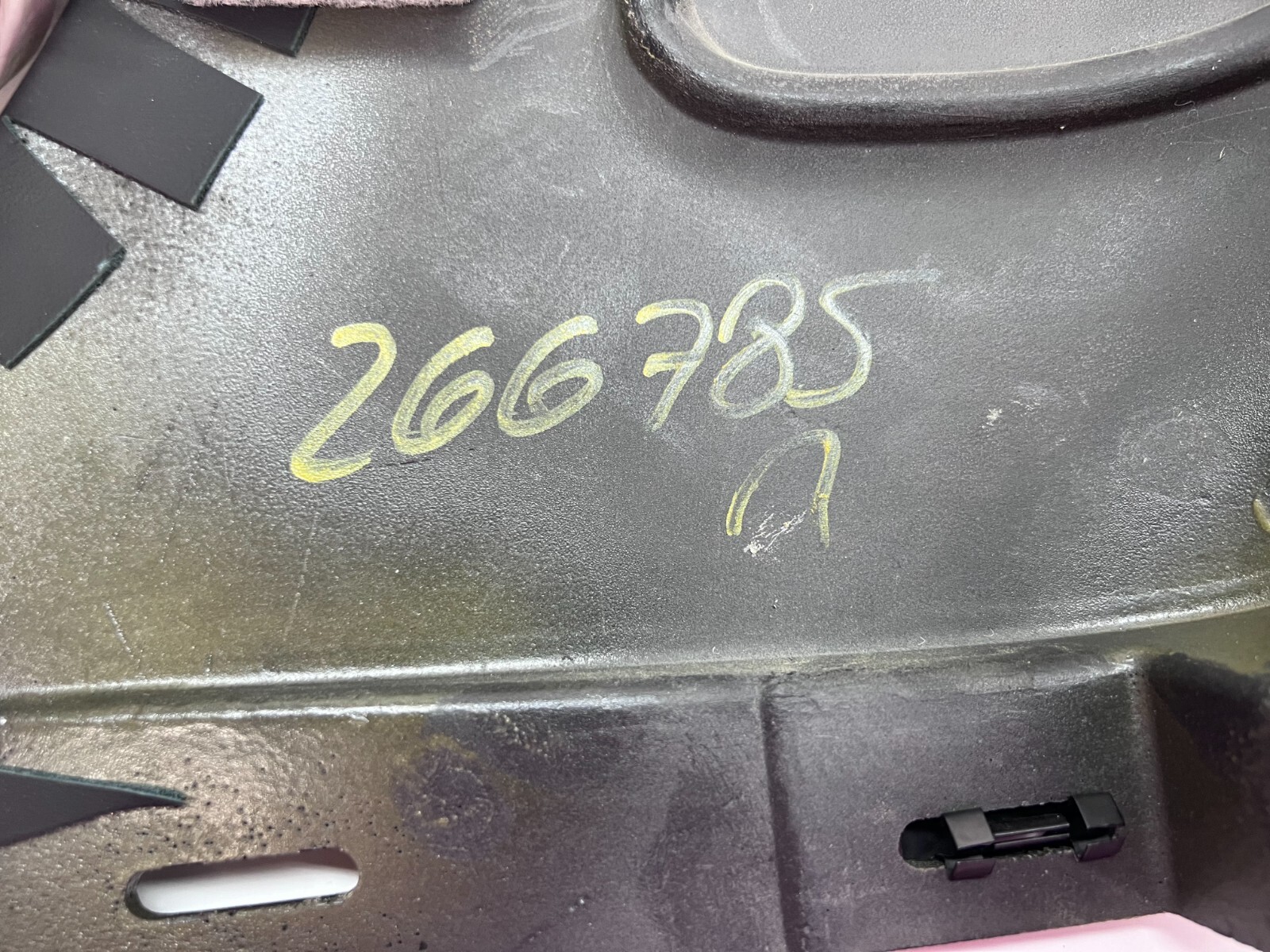 FERRARI 488 GTB DRIVER LOWER LH LATERAL TRIM OEM 86577300
