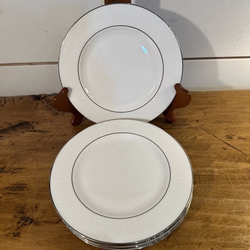 Set of 5 Lenox Hannah Platinum 8 1/8" Salad Plates - Picture 12 of 12