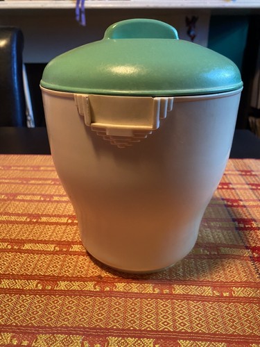 Vintage Bakelite Set Of Kitchen Canisters 4 - Picture 4 of 5