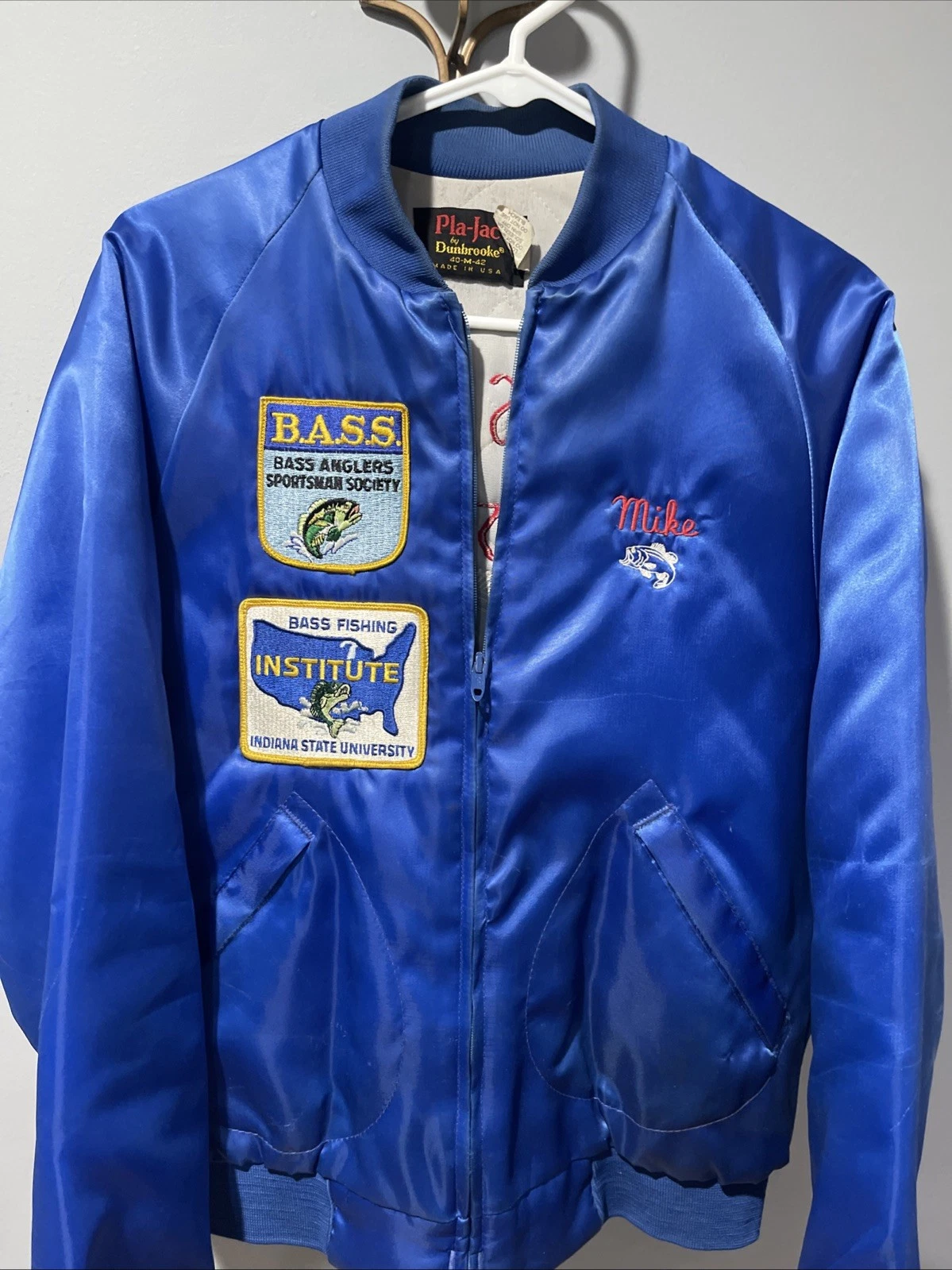Vintage Satin Fishing Club Jacket Size Medium Illinois Bass Club Mike
Opens in a new window or tab