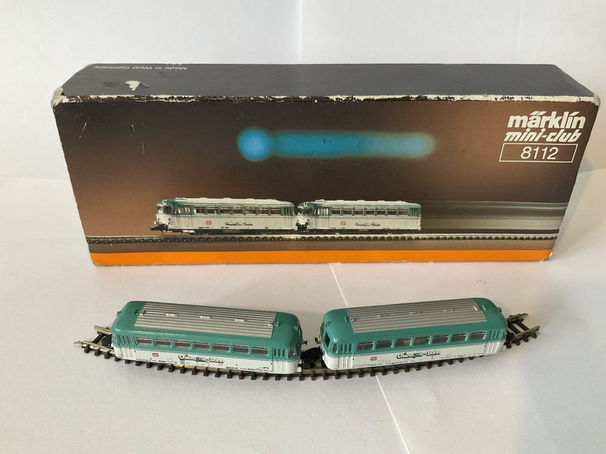 Märklin 8112 Scale Diesel Loco W/ Passenger Car 