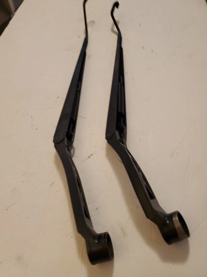 Toyota Highlander 2001-2007 brazos limpiaparabrisas izquierdo y derecho OEM Foto 3 de 4