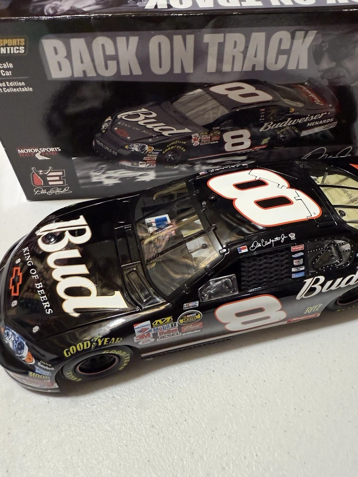 RARE* Dale Earnhardt Jr. #8 Budweiser 3 Days Of Dale 2006 1/18 Diecast - Image 4 of 4