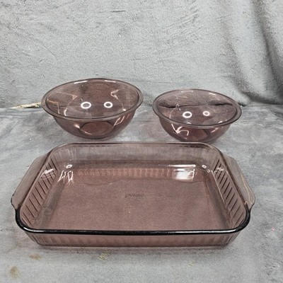 Vintage Pyrex Plum Purple Amethyst Glass Bakeware Set 13x9 Pan & Mixing Bowls