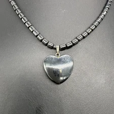 Black Hematite Beaded Heart Pendant Necklace Ethnic Retro Minimalist Chic
