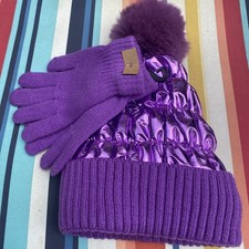 Girl  s One Size Beanie And Glove Set Metallic W/ Pom Pom