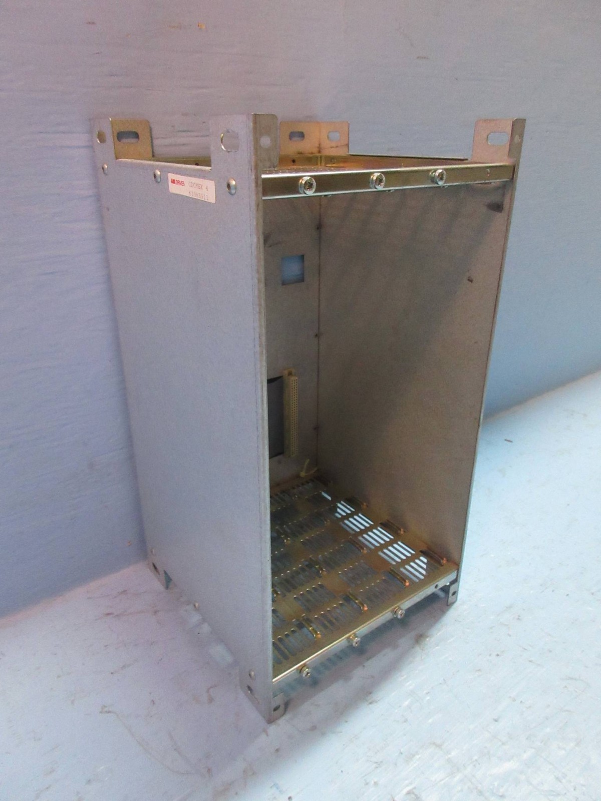 ABB Drives CDCMEK-4 PLC Module 4 Slot Chassis Rack 61065911