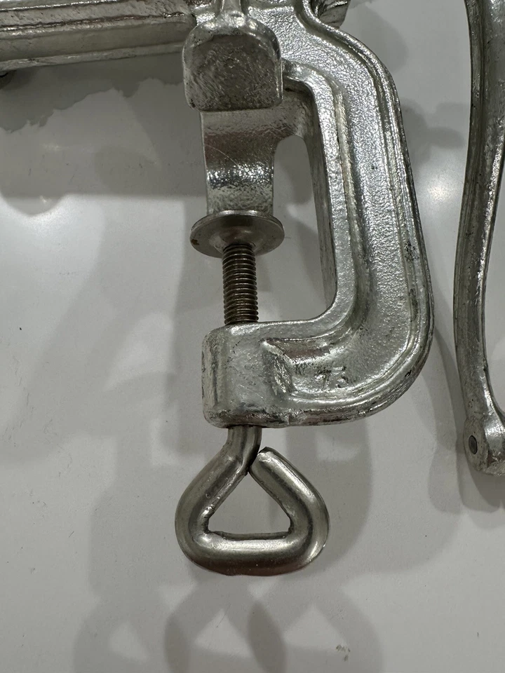 Porkert # 10 Profesional Meat Grinder Made In Czecchoslovakia Cast Iron - Image 3 of 4