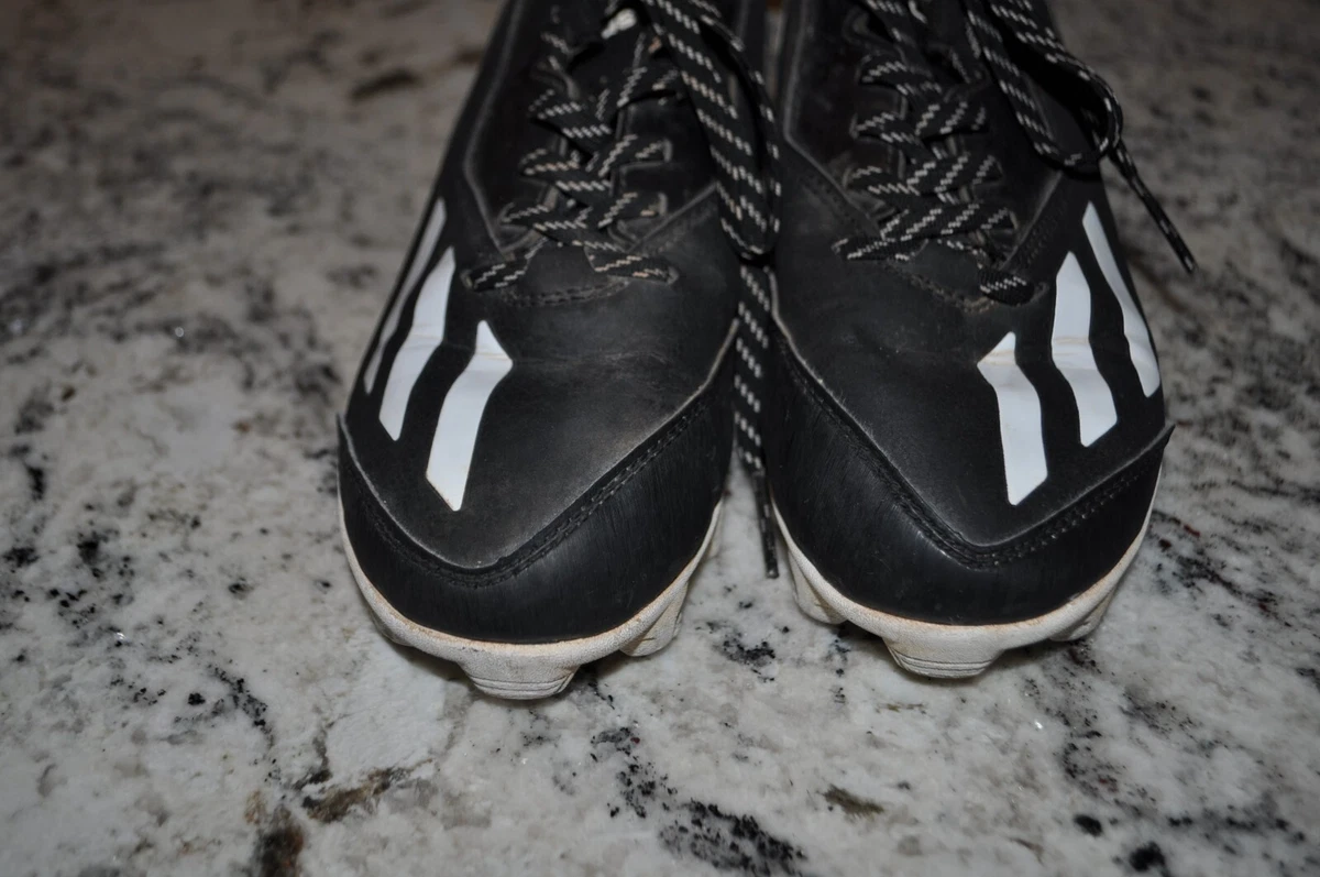 Boys size 2 baseball cleats shop