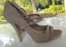 Escarpins Zara Gris Effet Nubuck – Taille 38 – Coupe Asymétrique Brides – Neuf Avec Défauts