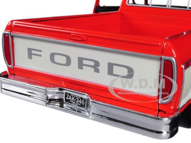 Ford F-150 Pick-Up Custom (1979) - Motormax 1:24 - MX79346RC