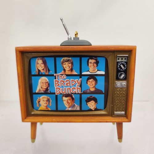 The Brady Bunch TV 2014 Hallmark Keepsake Light & Sound Family TV Series - Picture 2 of 7