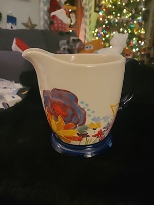 Pioneer Woman Celia 1-Quart 4 Cup Measuring Cup Stoneware Floral Blue Pitcher