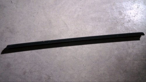 Schachtleiste innen (tür hinten) Links Ford Focus Turnier 2.0 Tdci DPF Bj 2010