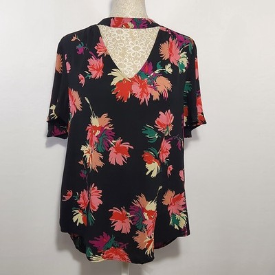 Maeve Anthropologie Women's Size M Black Floral Print Short Flutter Sleeve Top