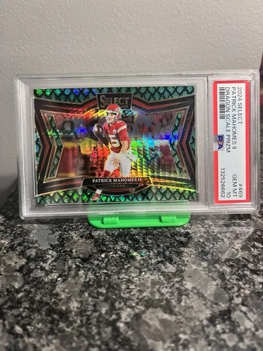 2024 Panini Select - Patrick Mahomes II #469 Dragon Scale Prizm /70 GEM MT 10