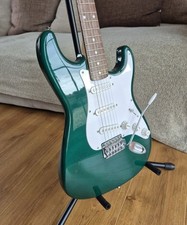 Beautiful - Rare -  Racing Green - Year 2000 Millennium - Squier Affinity Strat.