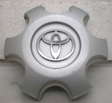 2005 - 2015 Toyota Tacoma 4runner Silver Oem Center Cap Pn 42603-ad060 2005 - 2015 Toyota Tacoma 4runner Silver Oem Center Cap Pn 42603-ad060
