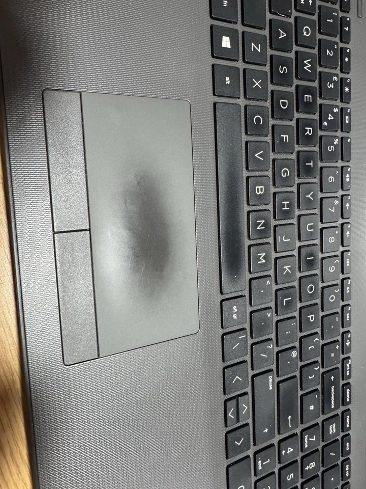 HP 255 G7 15.6in (256GB SSD, AMD Ryzen 5-2500U, 2.0GHz, 16GB RAM) Laptop - Gray - Image 3 of 4