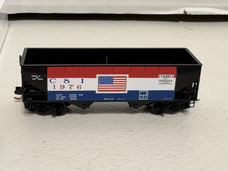 Micro-Trains 55430 C&I Cambria & Indiana 33' 2-Bay Hopper Car #1976 BICENTENNIAL