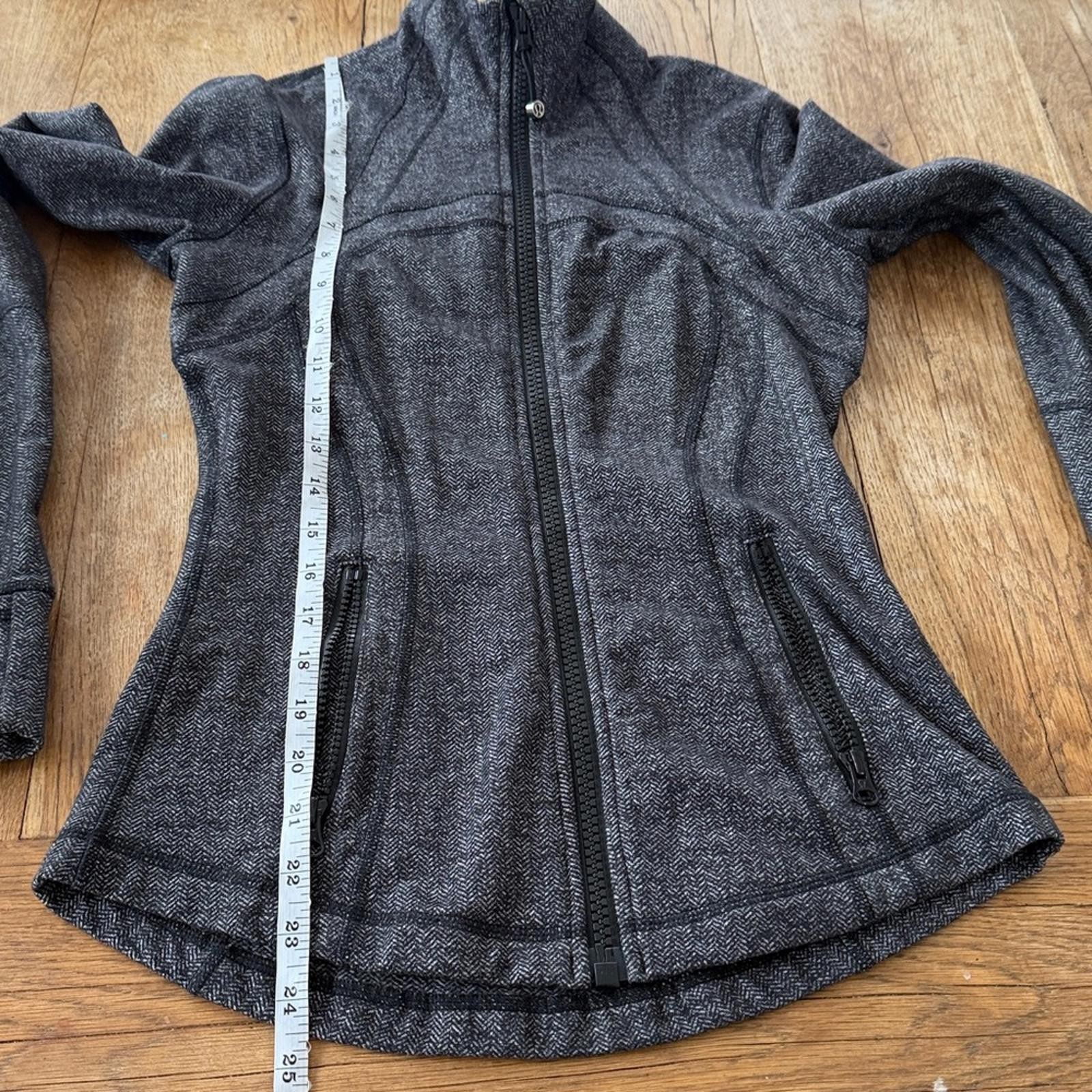 Lululemon Define Jacket EUC - image 7
