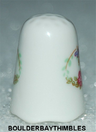 TCC THIMBLE by MONNO CERAMIC 'Flower Wreath' BANGLADESH HTF - Picture 2 of 3