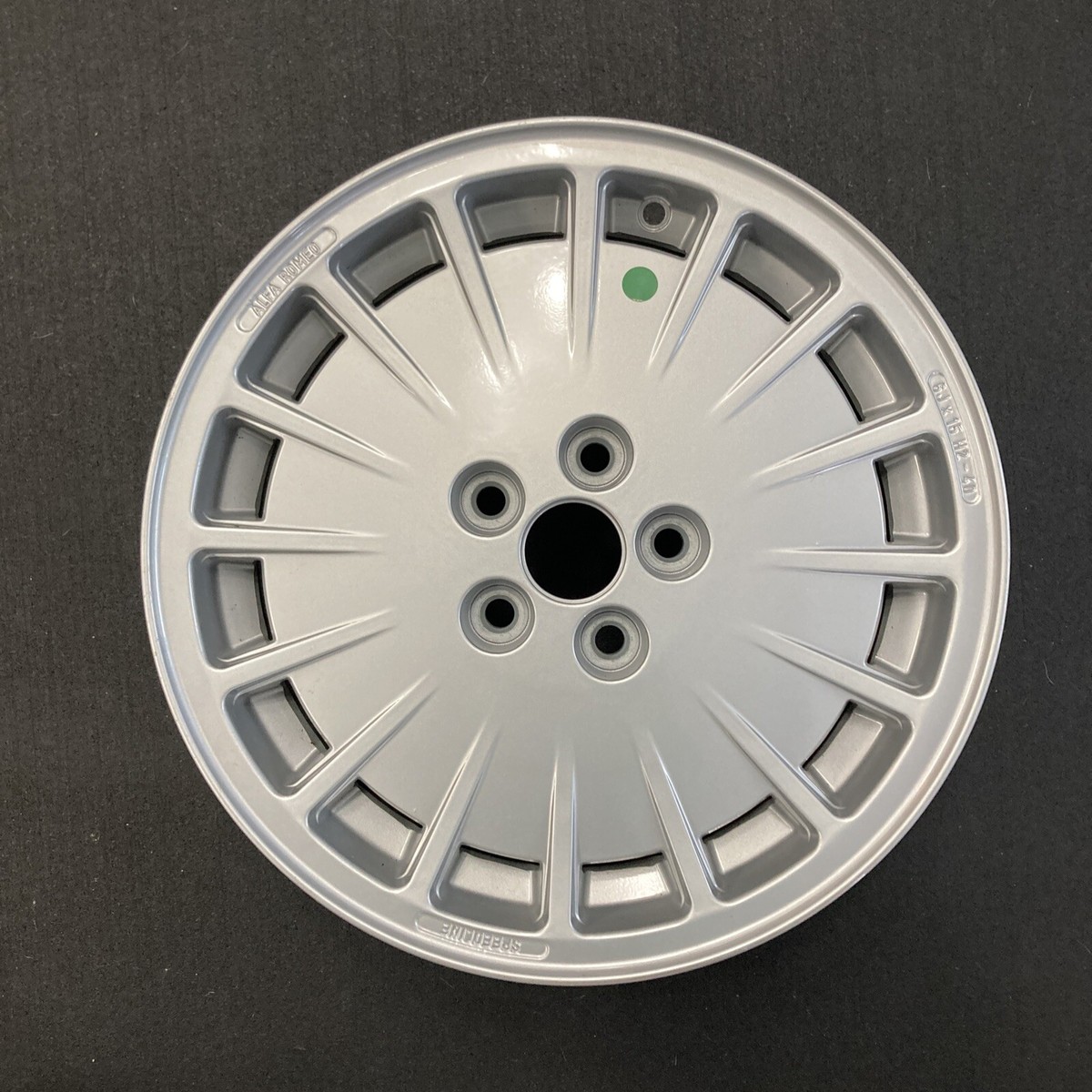 60566262 Alfa Romeo 164 L (1991-93) - 6Jx15 Inch Factory 60566262 Alfa Romeo 164 L (1991-93) - 6Jx15 Inch Factory