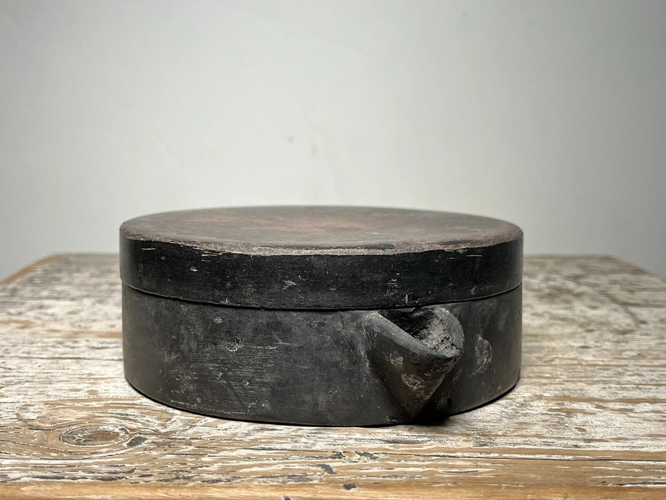 Piedra de tinta con tapa Duan. Dinastía Ming. siglo XVI. Foto 2 de 4