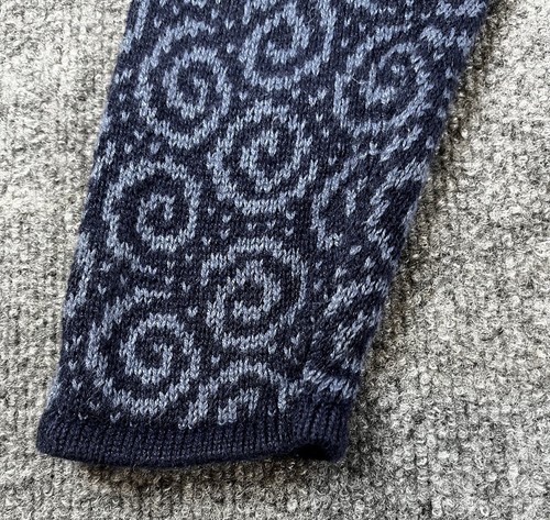 Nomadic Traders Strickjacke Pullover Damen mittelblau Oma Kernwirbel Academia - Bild 8 von 11