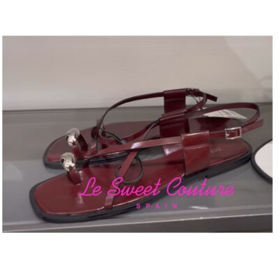 ZARA WOMAN SS25 STRAPPY FLAT SLIDER SANDALS METAL BURGUNDY ZARA WOMAN SS25 STRAPPY FLAT SLIDER SANDALS METAL BURGUNDY