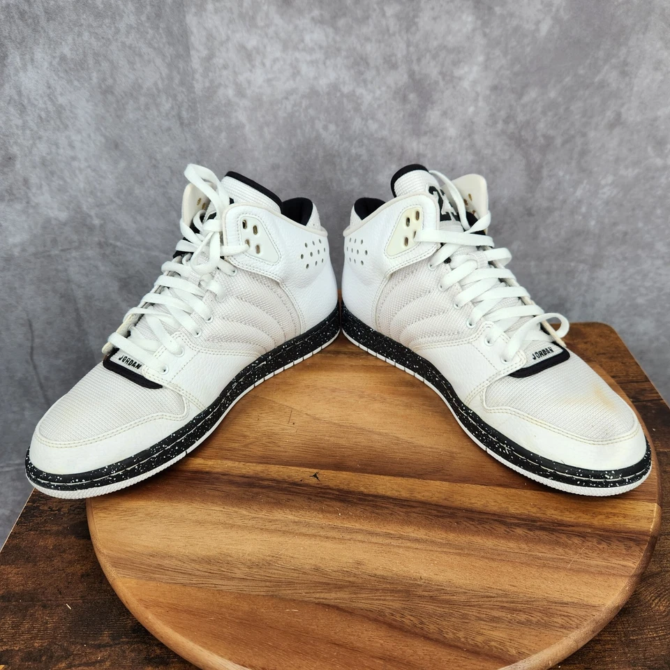 Nike Air Jordan 1 Flight 4 Basketball Shoes Mens 9 White  Sneakers 838818-120 - Image 4 of 4