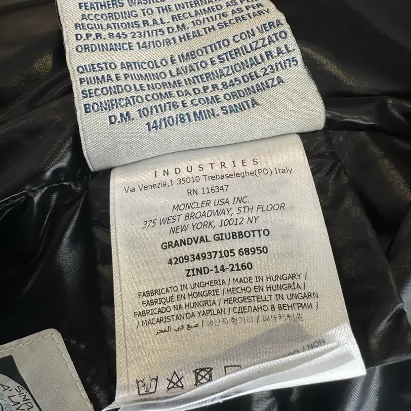 Moncler Grandeval Lightweight Padded Coat for Women thumbnail 7