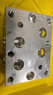 DAMAN Manifold Block 0515 AD08SPS016S New out of box
