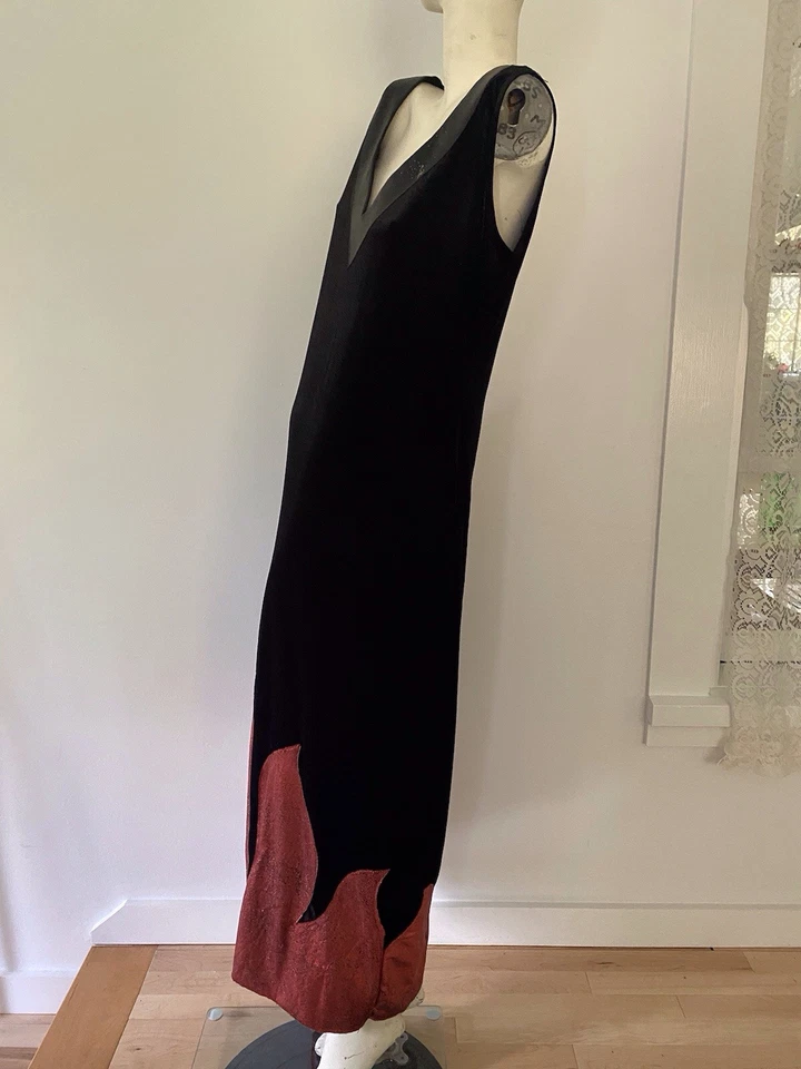 Vestido Vintage Savoir Faire Terciopelo Negro Fuego Ucrania Disfraz Cambio Halloween Foto 2 de 4