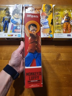 SH Figuarts One Piece Monkey D. Luffy Romance Dawn TARGET EDITION