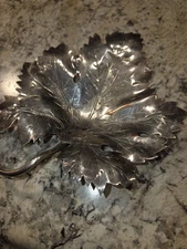Vintage silver plate Maple  leaf trivet dish holder estate find