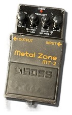 BOSS MT-2 Metal Zone Distortion Pedal 1105 Tested & Works