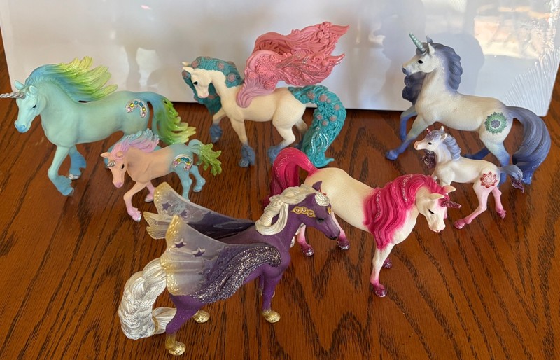 Lot Of 7 Schleich Safari Ltd unicorn Pegasus magical Fantasy Horse figurines