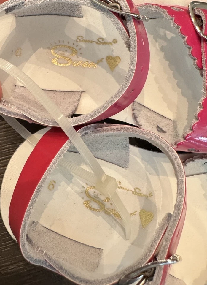 Salt-Water Size 6 Toddler Sun-San Sweetheart Sandals Fuchsia Strap Slingback - Image 4 of 4