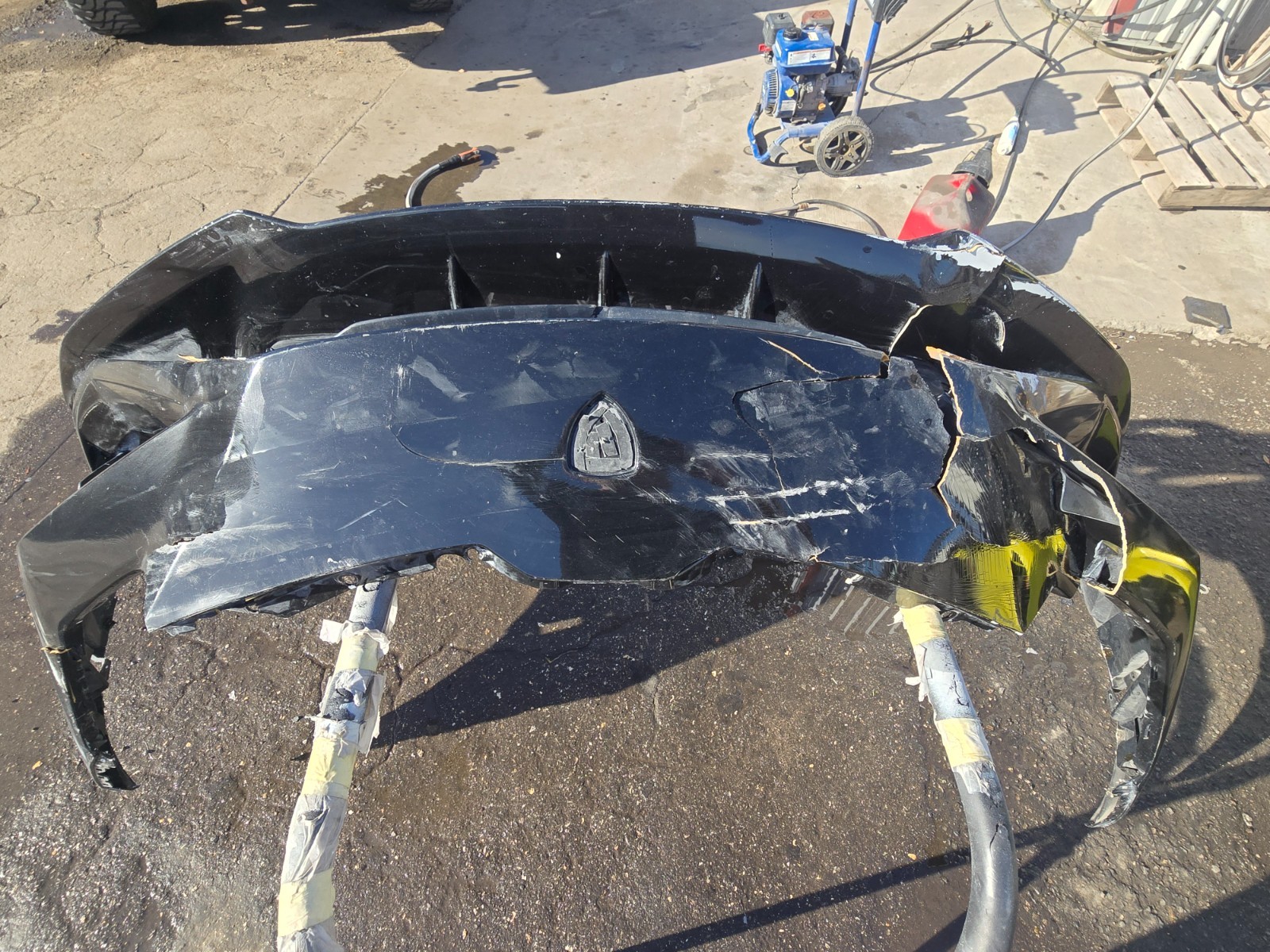 Damaged lamborghini evo bumper