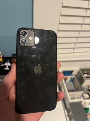 Apple iPhone 11 - 128 GB - Black (Unlocked)