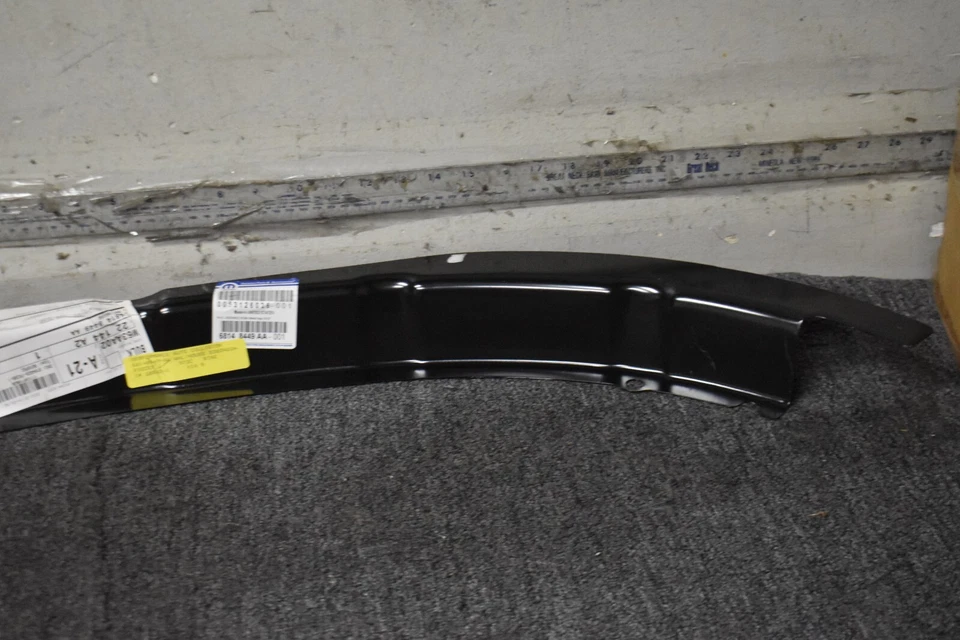 Dodge Ram 1500 2003-2018 panel interior de la cabina de rueda OEM de fábrica Foto 3 de 4