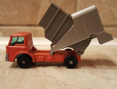 LESNEY MATCHBOX N°7 "REFUSE TRUCK" + BOITE (échelle 1:64) EUR 30,00