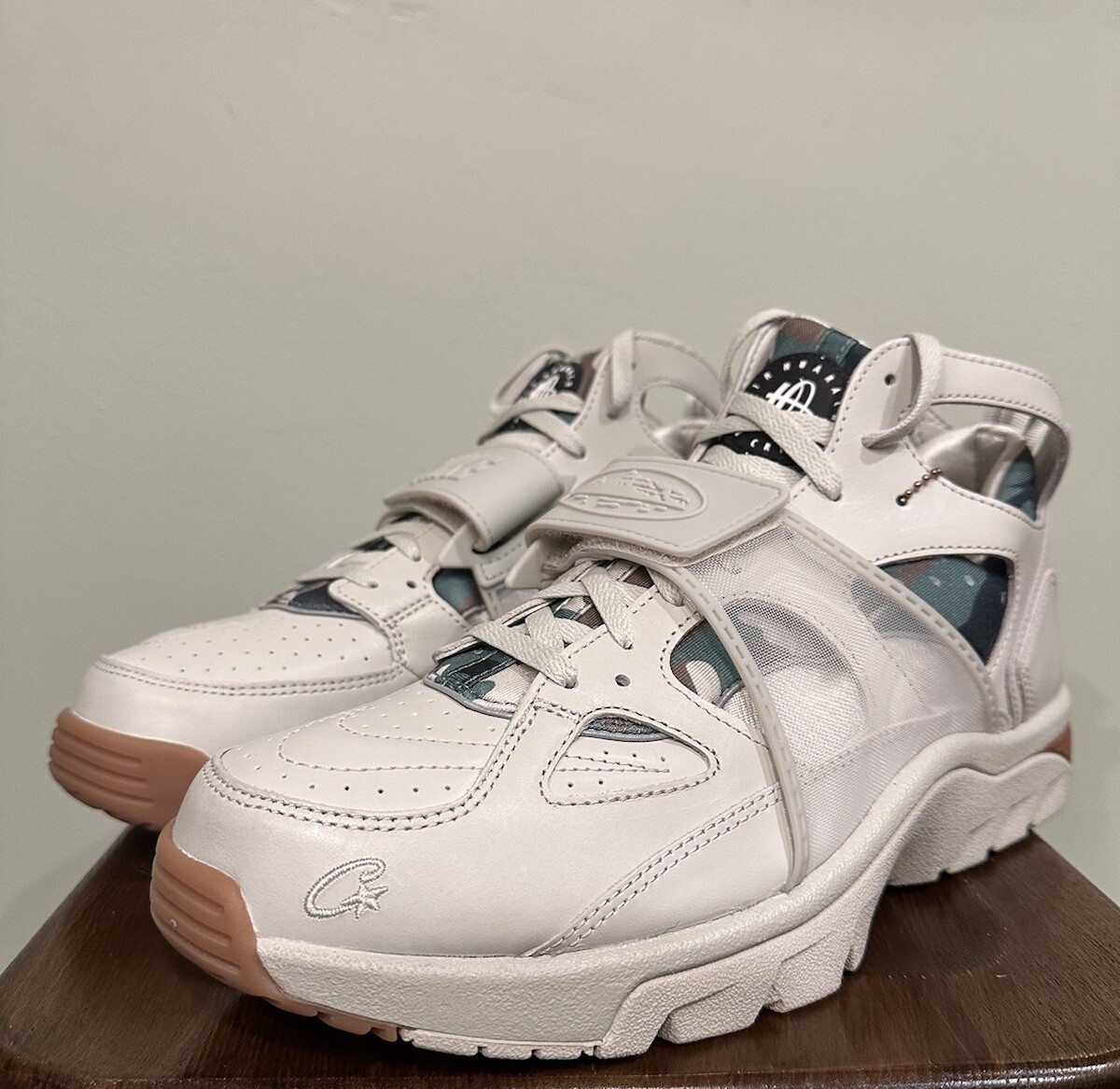 Nike Corteiz Air Trainer Huarache Men's Size 12 Light Bone FQ8793