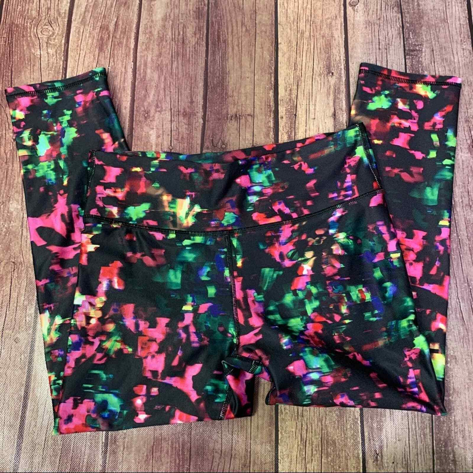 FABLETICS Black Multi-colored Cropped Leggings Ca… - image 3