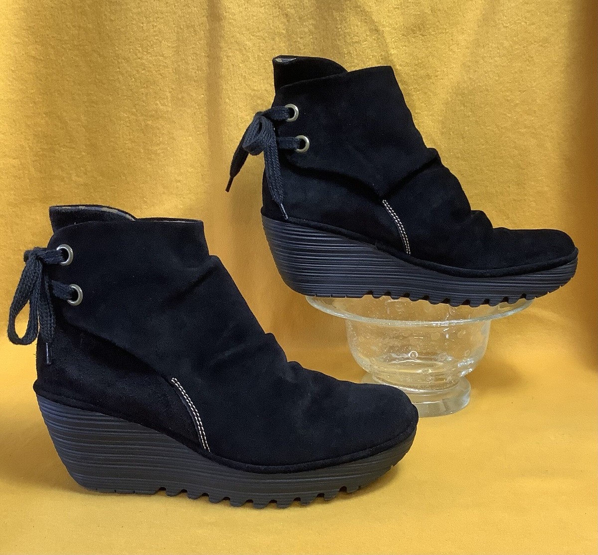 rare FLY LONDON YAMA OIL SUEDE Black Ankle Tie Bootie Wedge 41