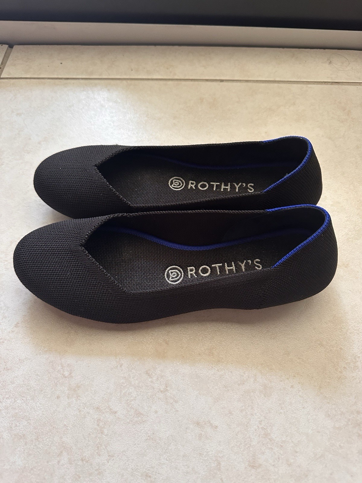 Rothy's Black Solid Flat Round Toe Slip On Size 7… - image 4