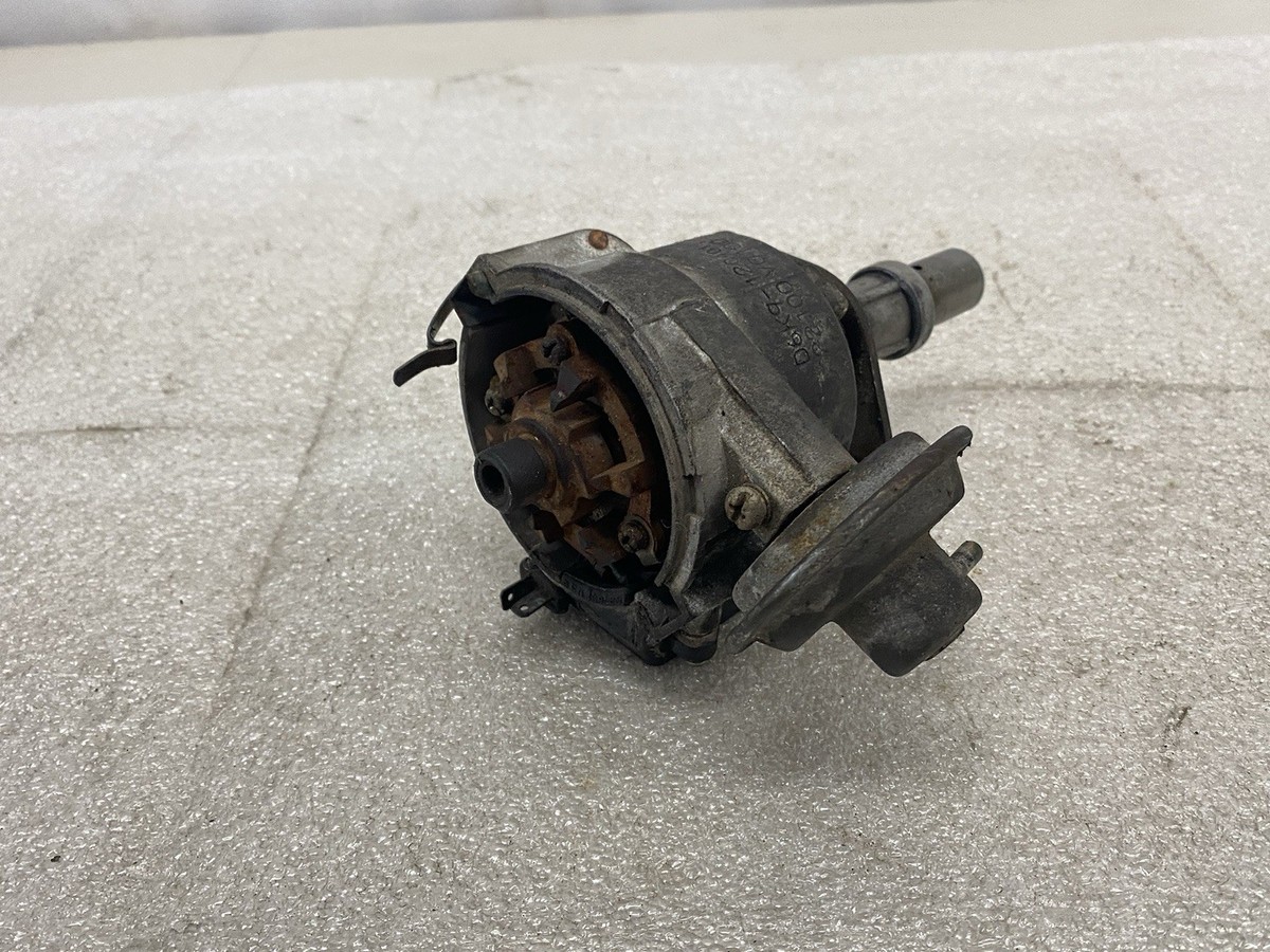 1979-1980 Datsun 280ZX S130 Non-Turbo OEM Distributor 22100-V0100