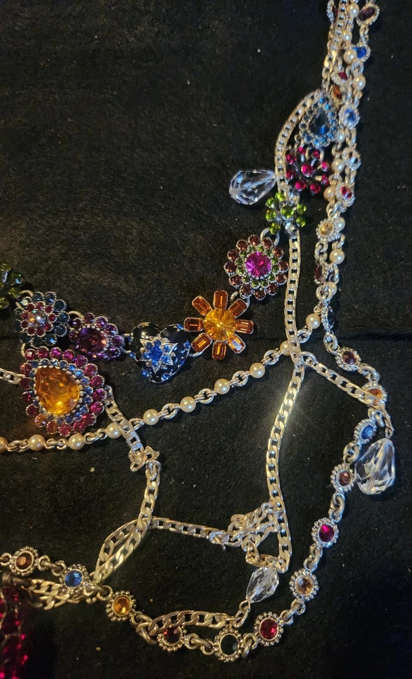 Colar Rodrigo Otazu cristal, pérola multi fio. Linda declaração de designer - Imagem 3 de 4