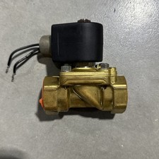 Parker 7C111P3 2-way Solenoid Valve With Coil *New*